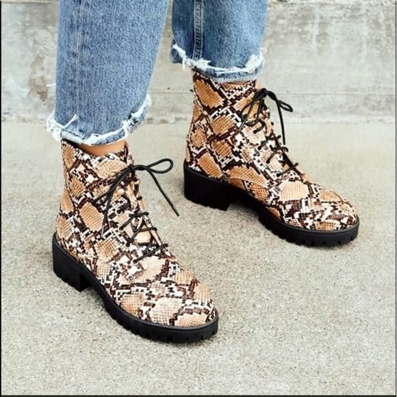 Lulu's Shoes - Devyn Tan Snake Print Lace-Up Ankle Boots Size 8